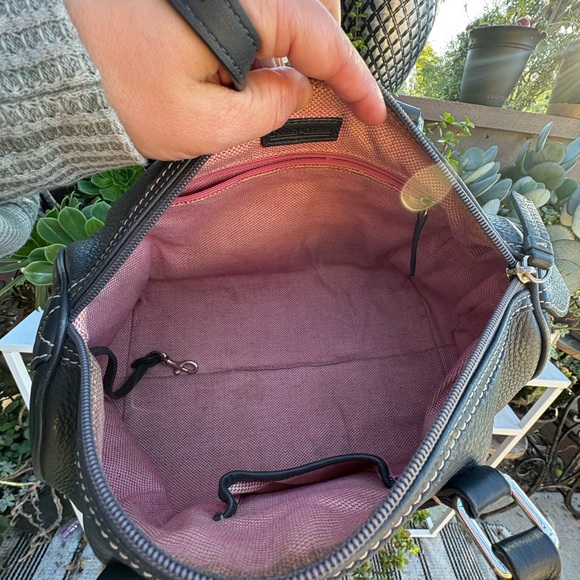 Gray dooney and Bourke pebbled leather bowler bag - Picture 6 of 7